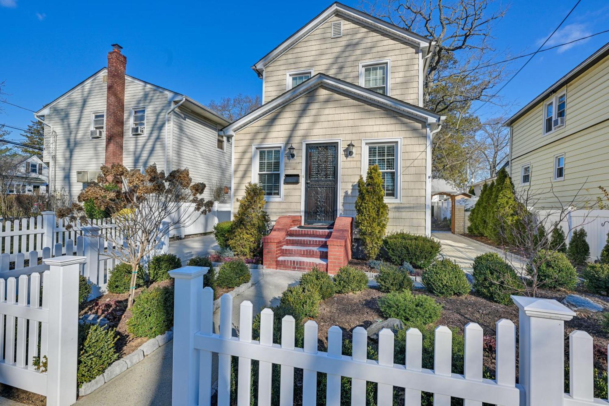 Charming Valley Stream Home 24 Mi To Central Park Exteriér fotografie